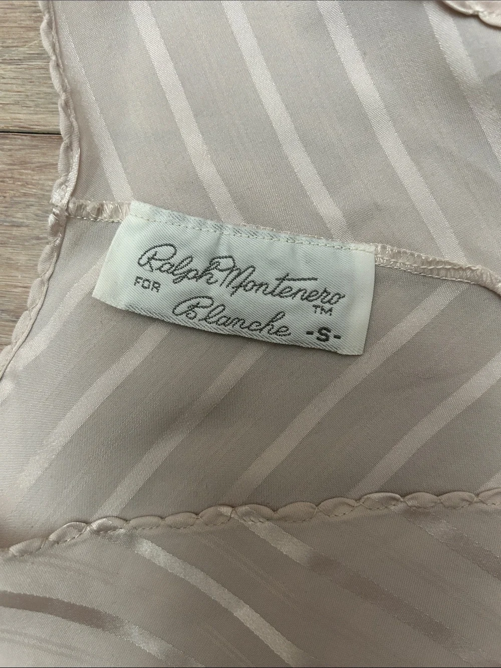 VTG Ralph Montenero Nylon Stripe Kimono Robe in Light Taupe with Tie Belt sz S
